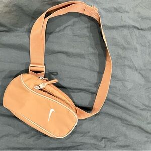 Unisex Nike commuter crossbody - NEVER USED but no tag.